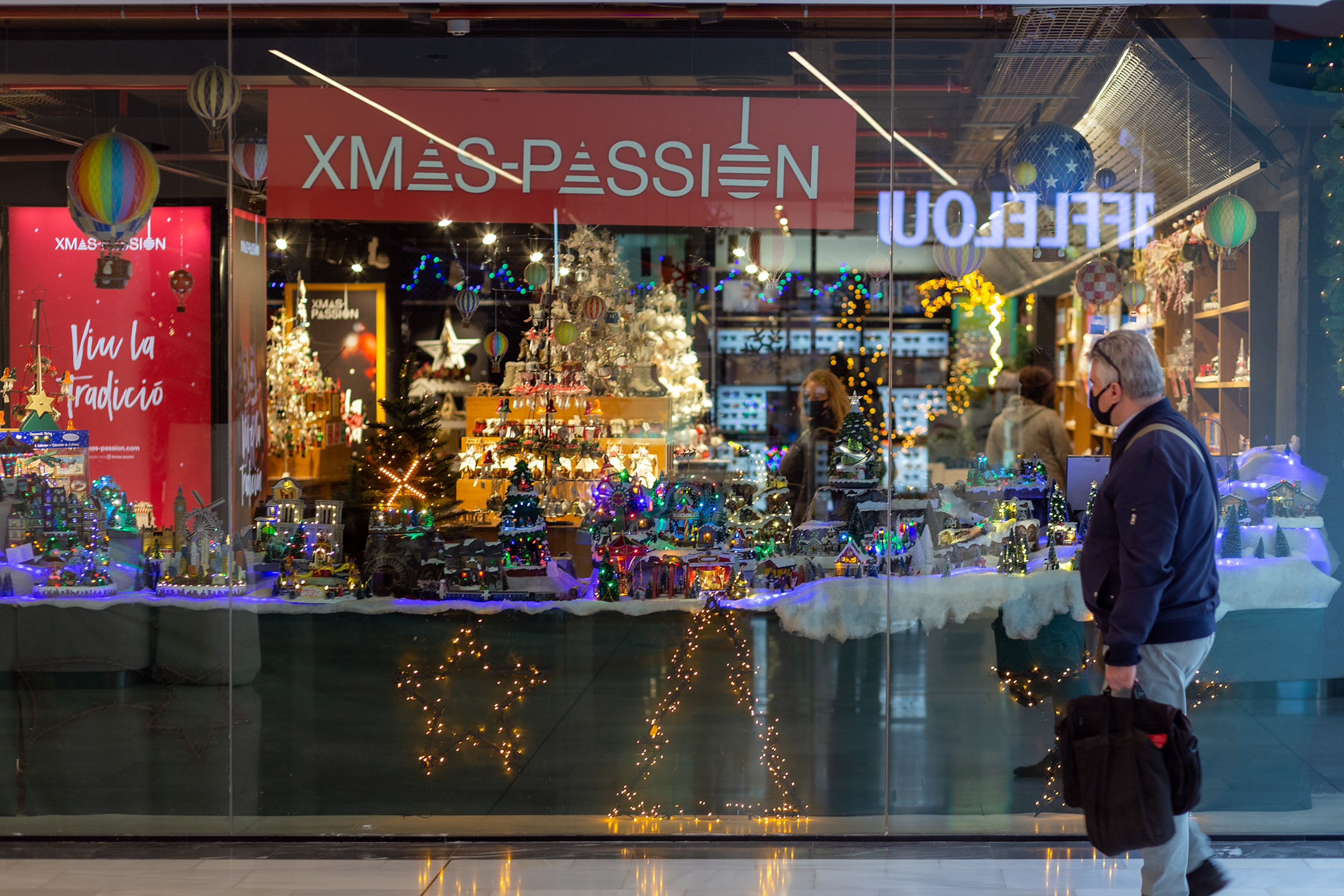 Nueva tienda de navidad en Barcelona