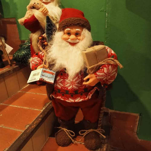 Muñeco Santa Claus con jersey
