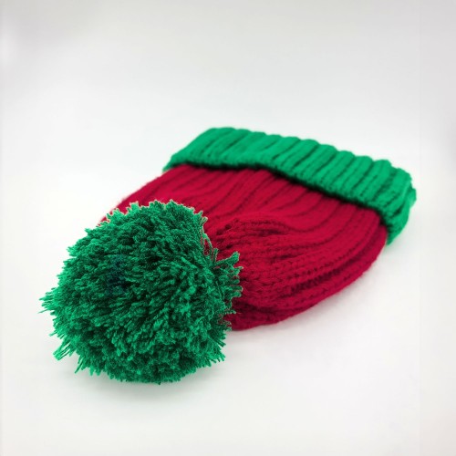 Santa beanie - Red w. green brim