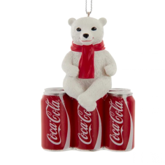 Adorno Cachorro de Oso sobre Pack de 6 Coca-Cola